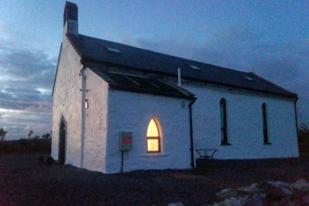 The Burren Art Gallery Built In 1798 Villa Tubber Exterior foto