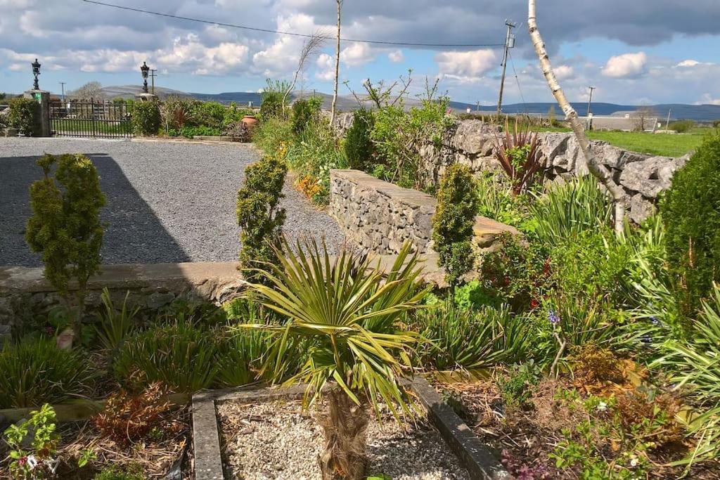 The Burren Art Gallery Built In 1798 Villa Tubber Exterior foto